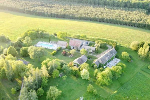 På billedet ses objektet Beautiful country house 1 hr 45 min from Paris beliggende i byen Surfonds.