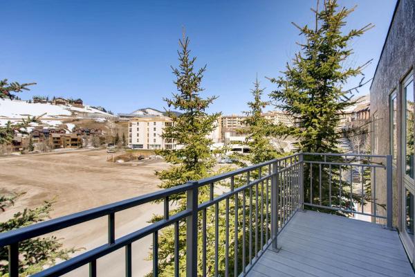 Photo 9 : Unique & Modern 3 Br 2Ba Condo- Ski-In Ski-Out Condo
