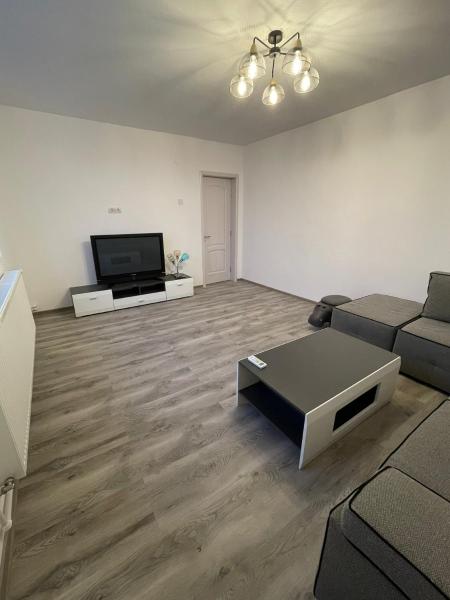 A la foto es mostra l'objecte Apartament 55mp in centru orasului situat a la ciutat de Putineiu.