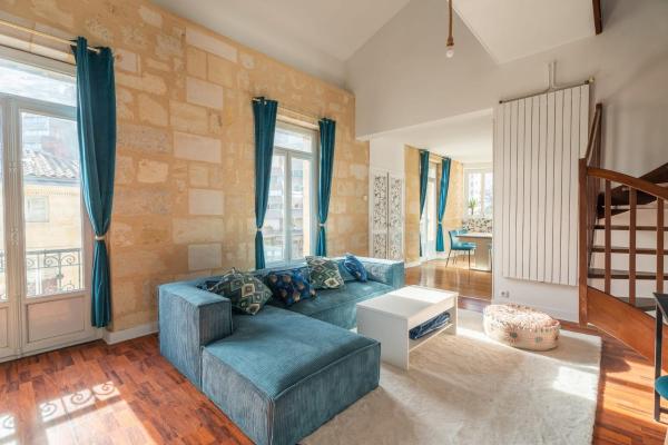 A la foto es mostra l'objecte Large bright duplex in Bordeaux situat a la ciutat de Bordeus.