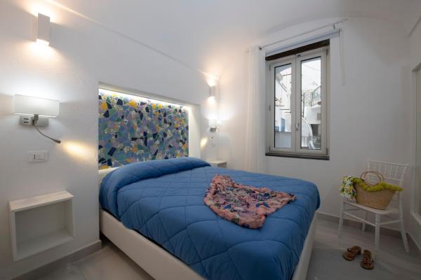 A la foto es mostra l'objecte Vicolo stretto centro storico Amalfi situat a la ciutat de Amalfi.