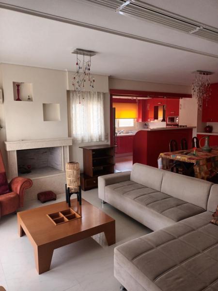 A la foto es mostra l'objecte Glamour beautique villa situat a la ciutat de Akharnaí.