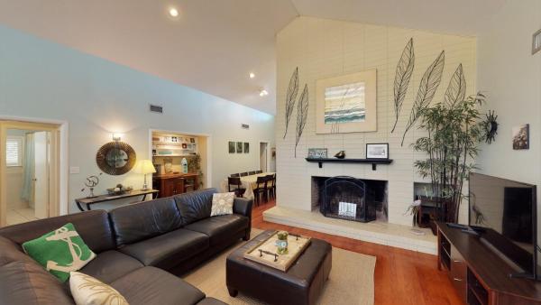 Foto 6: SUBLIME - 4-Bedroom Home home