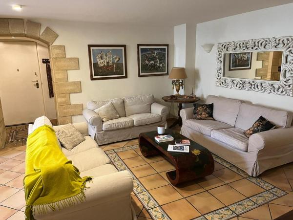 A la foto es mostra l'objecte Loft tanzi situat a la ciutat de Bari.