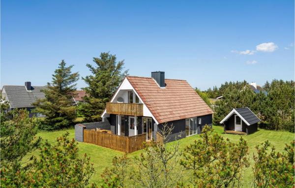 A la foto es mostra l'objecte Awesome Home In Thisted With Kitchen situat a la ciutat de Thisted.