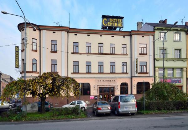 På bildet vises objektet Hotel Central som ligger i byen Český Těšín.