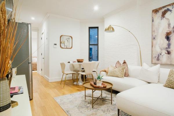 1288-4R Newly furnished Prime UES 2BR, New York