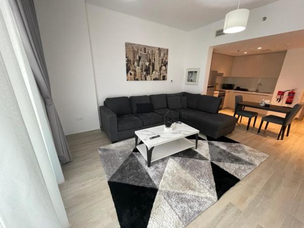 Bilde 9: Modern Flat - Near F1 Circuit