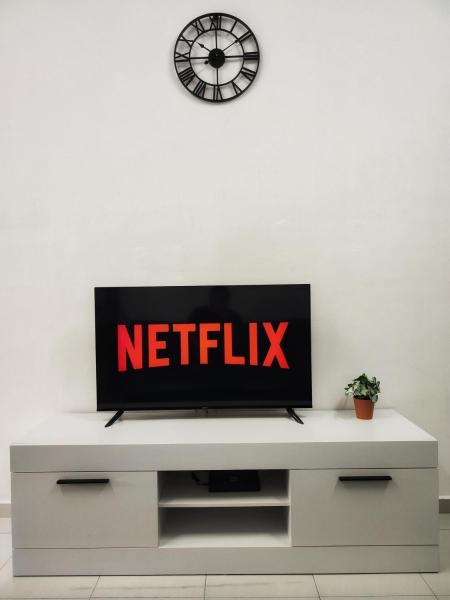Homestay Temerloh Near Hospital 4bedroom 4air-cond 10pax Free Wi-fi Netflix - Temerloh