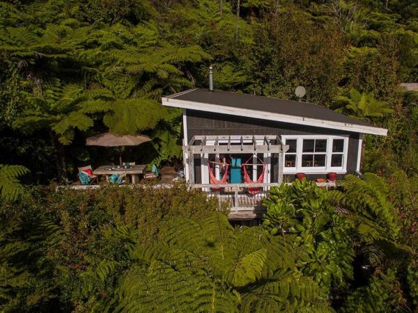 Zdjęcie 4: Hosts on the Coast - Tairua Treehouse