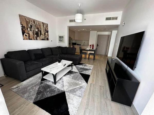 Bilde 3: Modern Flat - Near F1 Circuit