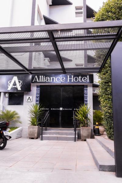 Na foto é possível ver o objeto Alliance Hotel localizado na cidade de Agudos.