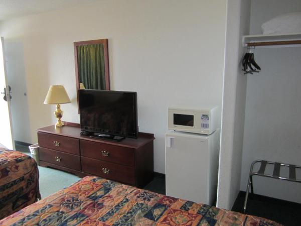 Foto 5: Super 8 by Wyndham 100 Mile House