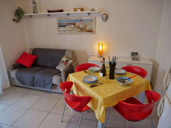 The photo shows the STELLA MARINA centralissimo bilocale con grande terrazzo located in the city of Grado.