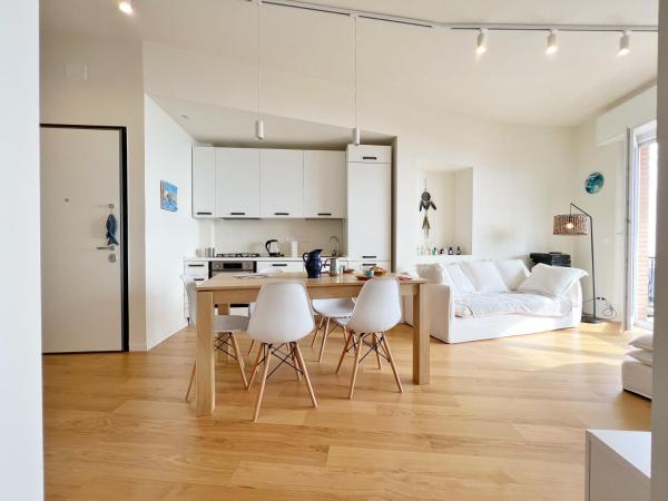 Auf dem Foto ist das Objekt Seaside Luxury Apartment by Holiday World in der Stadt Cogoleto zu sehen.