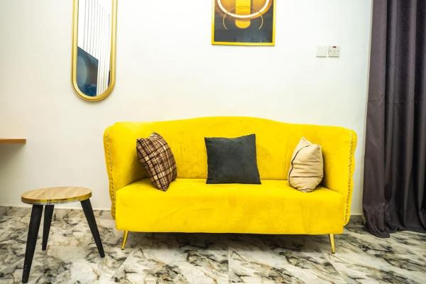 A la foto es mostra l'objecte Elegant 1-Bed With Unlimited Starlink SuperFast Speed WiFi & 24hrs POWER situat a la ciutat de Lagos.