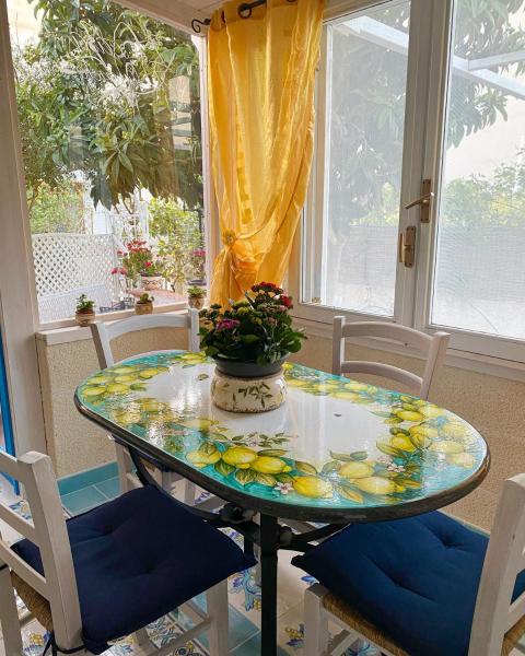 A la foto es mostra l'objecte La Casa del Limoneto situat a la ciutat de Favignana.