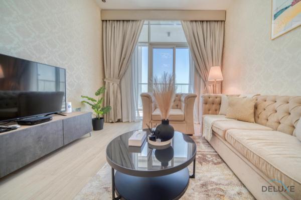 Na fotografii je vidět objekt Peaceful 1BR in Studio One Dubai Marina by Deluxe Holiday Homes nacházející se ve městě Dubaj.
