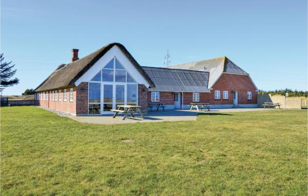 A la foto es mostra l'objecte Lovely Home In Ringkøbing With Wifi situat a la ciutat de Klegod.