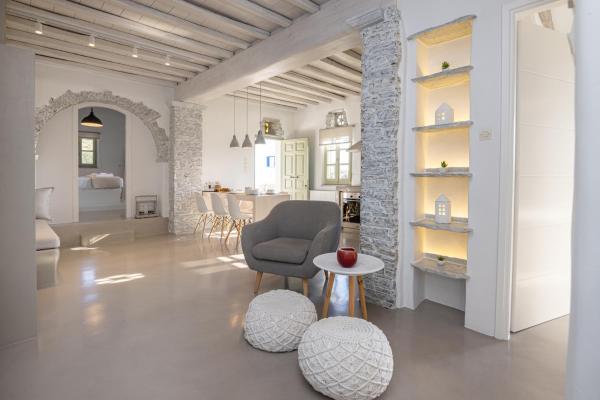 Nella foto è visibile l'oggetto Kechros houses situato nella città di Mési.