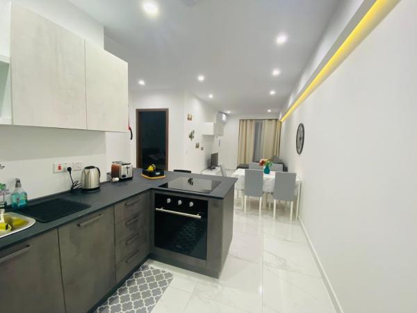 Central Modern Apartment Msida photo 8
