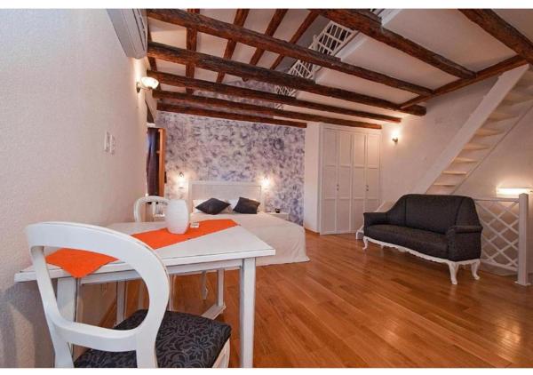 A la foto es mostra l'objecte San Cristoforo Accommodations Rovinj - Garzotto situat a la ciutat de Rovinj.