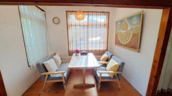 Foto 3: 「池間島の一棟貸切りの宿アロハナ」日本最大級のサンゴ礁群ヤビジに最も近い宿。夕陽,海まで徒歩3分