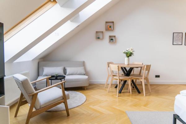 Фотография 5: MyFlat - Bright Apartment near Central Station