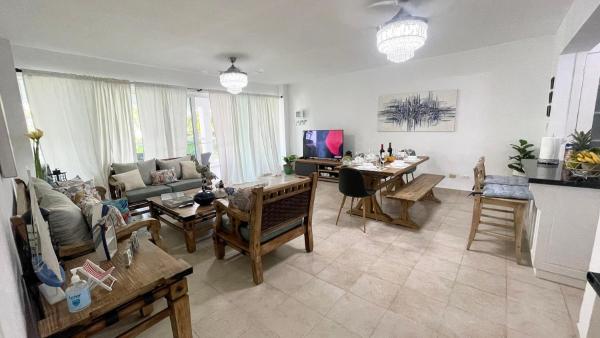 På billedet ses objektet Sunny Caribbean Apartment with Pool beliggende i byen Punta Cana.
