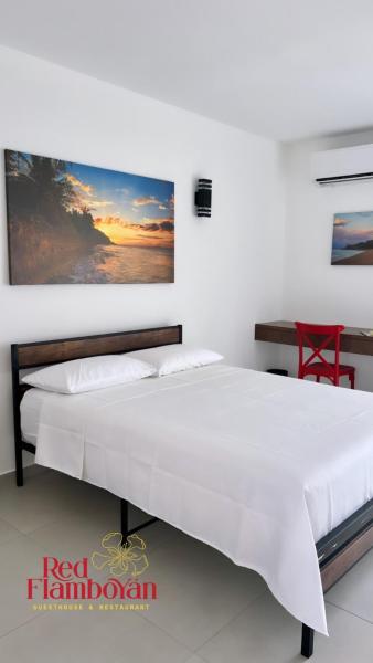 Red Flamboyan Guesthouse and Restaurant, Rincón