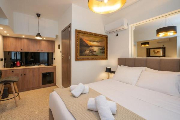 Dema Luxury Suites - Perikleous E6 - Atina