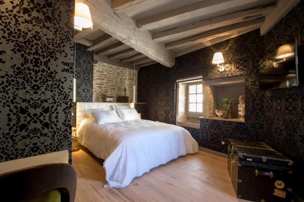 A la foto es mostra l'objecte Maison du colombier situat a la ciutat de Beaune.
