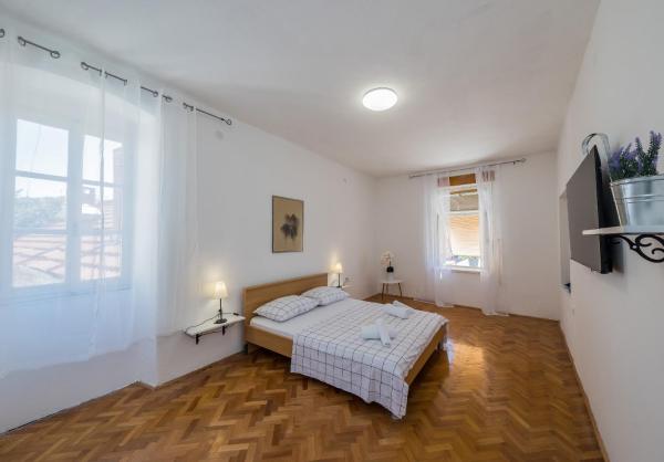 Zdjęcie 5: A 2 - spacious apt on seafront with the sea view