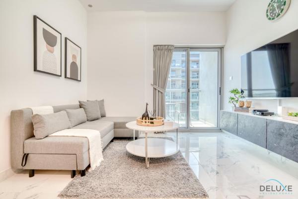 På billedet ses objektet Classic 1BR at MAG 510 Dubai South by Deluxe Holiday Homes beliggende i byen Dubai.