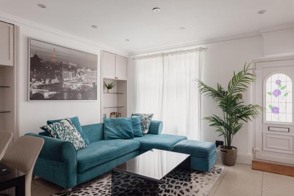 Foto 1: Charming & Beautiful 2 bed flat in Zone 1