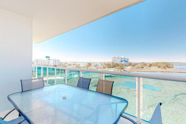Photo 1 : Sunset Pointe 303