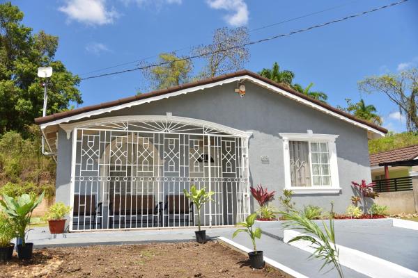 The West Village Summer House - Montego Bay, Montego Bay