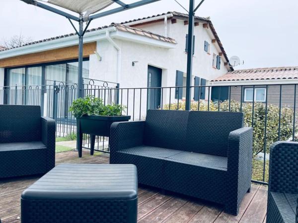 Na foto é possível ver o objeto Maison Spacieuse au Calme Piscine Privée localizado na cidade de Saint-Eutrope-de-Born.