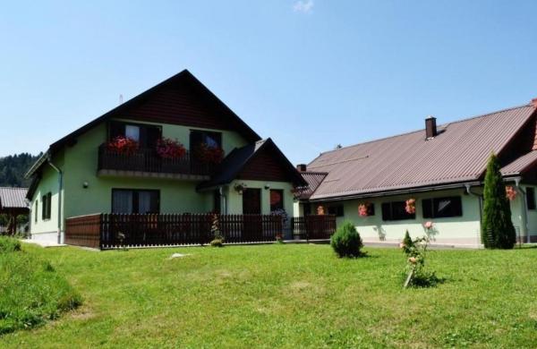 Na fotografii je vidět objekt Apartments with a parking space Mrkopalj, Gorski kotar - 20714 nacházející se ve městě Mrkopalj.