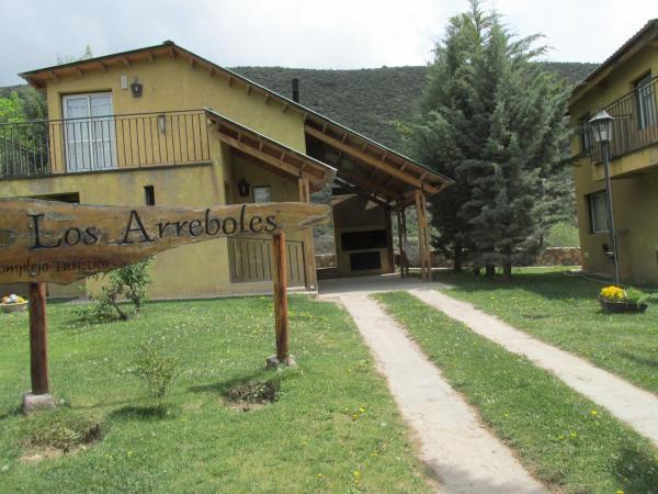 A la foto es mostra l'objecte Cabañas Los Arreboles situat a la ciutat de Potrerillos.