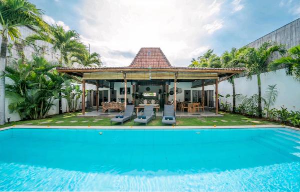 Villa Teman Eden, 4br Prime Location Seminyak Beach - Seminyak