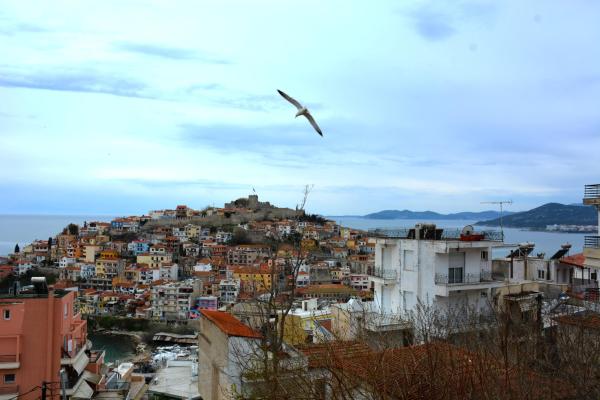 A la foto es mostra l'objecte Bella Vista situat a la ciutat de Kavala.