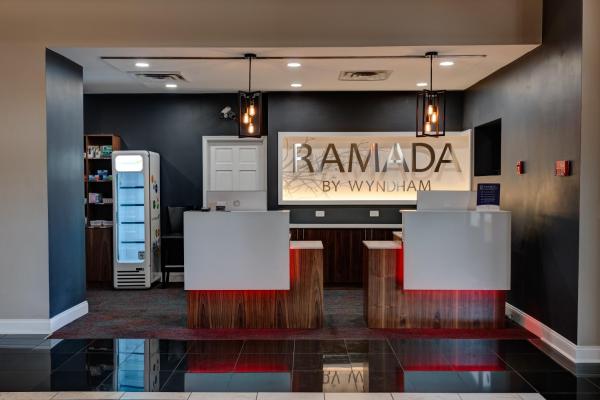 Na fotografii je vidět objekt Ramada by Wyndham Vineland Millville Area nacházející se ve městě Millville.
