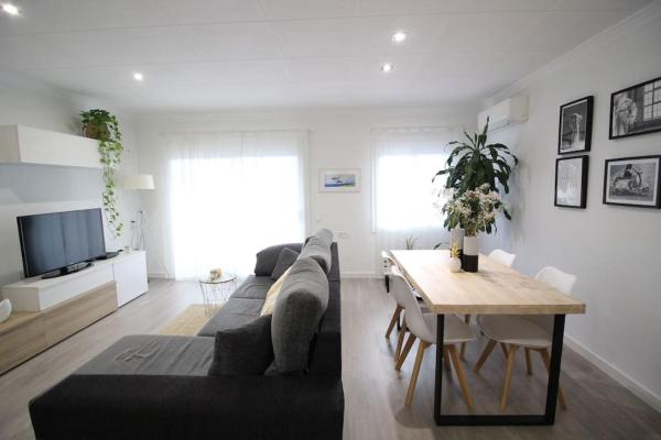Na zdjęciu widoczny jest obiekt Nice new apartment only 30min to Barcelona center. położony w mieście Corró de Vall.