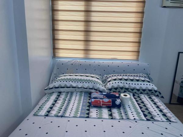 A la foto es mostra l'objecte affordable staycation alabang situat a la ciutat de Manila.