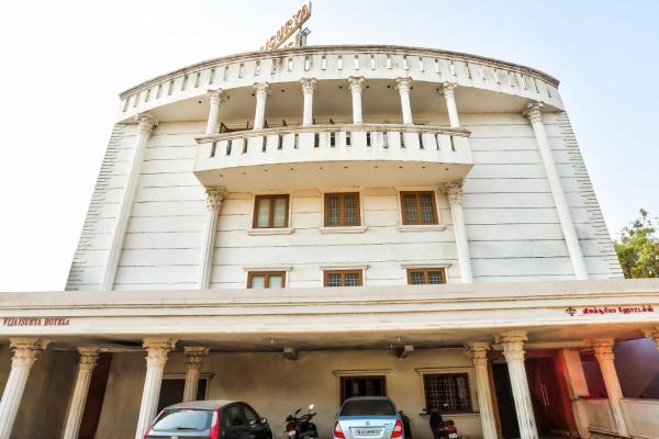 A la foto es mostra l'objecte Hotel O VIJAISURYA situat a la ciutat de Bahūr.