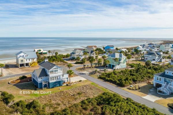 På billedet ses objektet Harbor Island 2 Ebb Tide Ct beliggende i byen Oceanmarsh Subdivision.