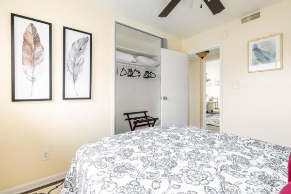 Billede 3: King & Queen Memory foam beds! 2-4c Georgetown Villas