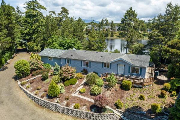 Na zdjęciu widoczny jest obiekt Heceta beach cottage położony w mieście Florence.