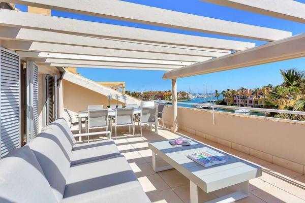 En la foto se muestra el objeto YOLO Spaces - Sotogrande Sea View Penthouse ubicado en la ciudad de San Roque.